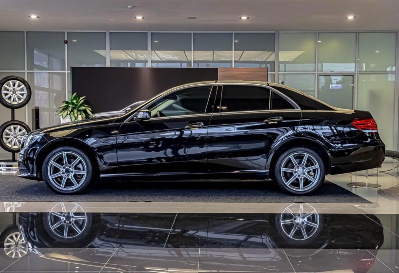 Mercedes E
